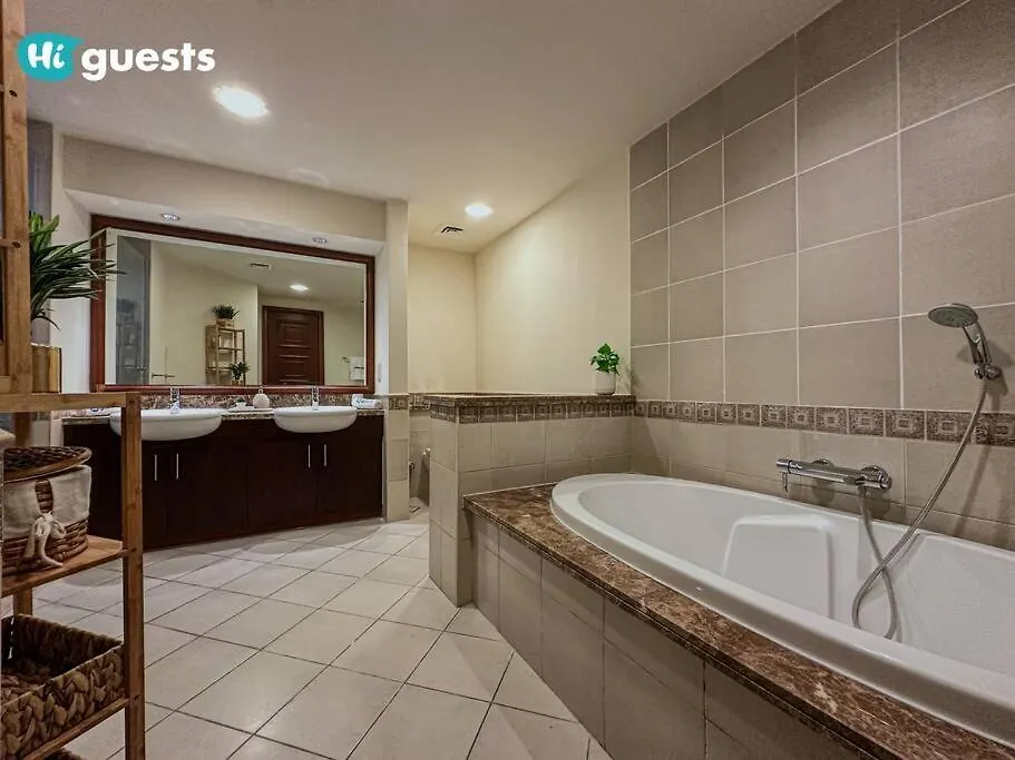 Apartamento Higuests - Luxurious 2Br Haven In Iconic Palm Jumeirah Dubái